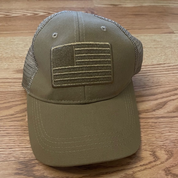 Truckers Cap - Picture 1 of 3